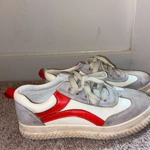 Fashion sneakers. Size 8.
